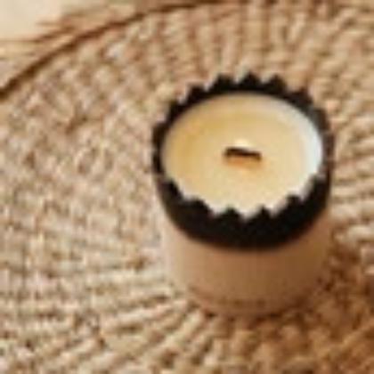 CANDELA COLLEZIONE FORESTA LEGNO DI TABACCO - immagine 2